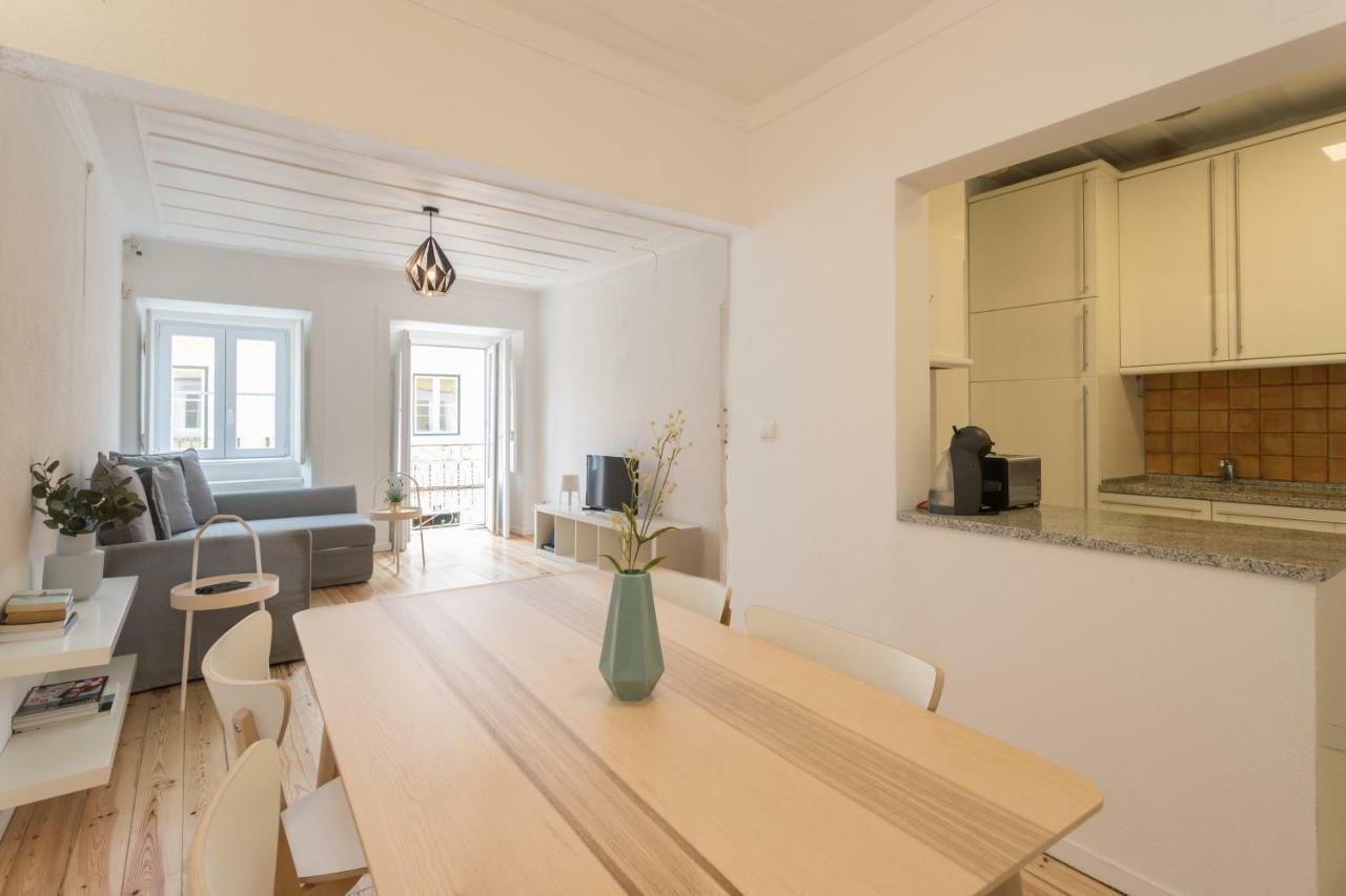 Flh Principe Real Bright Apartment Lisbon Bagian luar foto